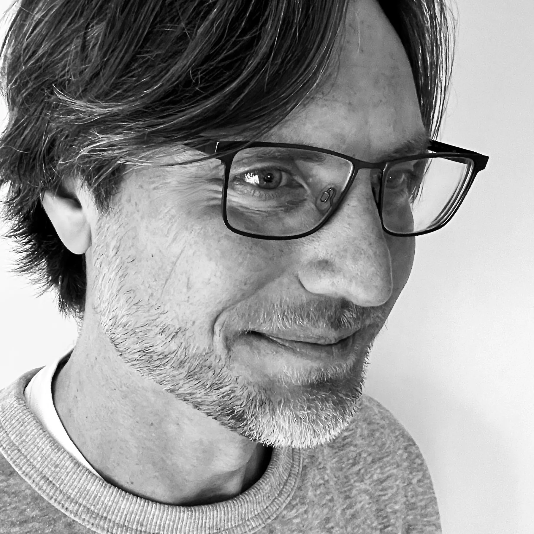 Tryhard profile picture of Phillip Luther, this blog's author and sole contributor